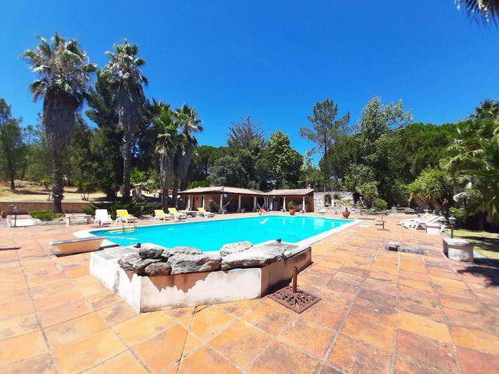 Aluguel de quarto para 5 pessoas, com Terraço e Jardim e ainda Piscina and Vista em Coruche
