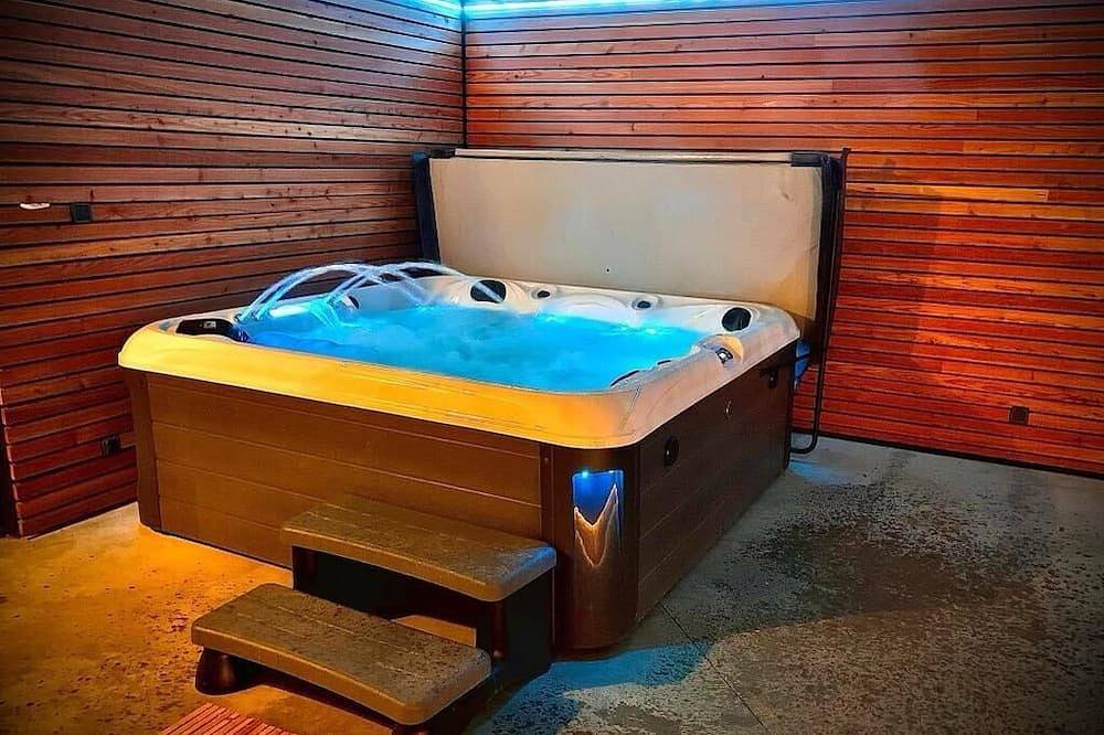 Haie Jad'Ô Wellness Suite with sauna and jacuzzi in Hamois, Namur (region)