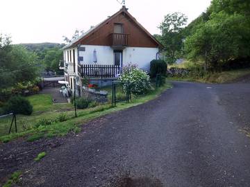 Gîte pour 2 personnes, avec jardin dans le Puy-de-Dôme