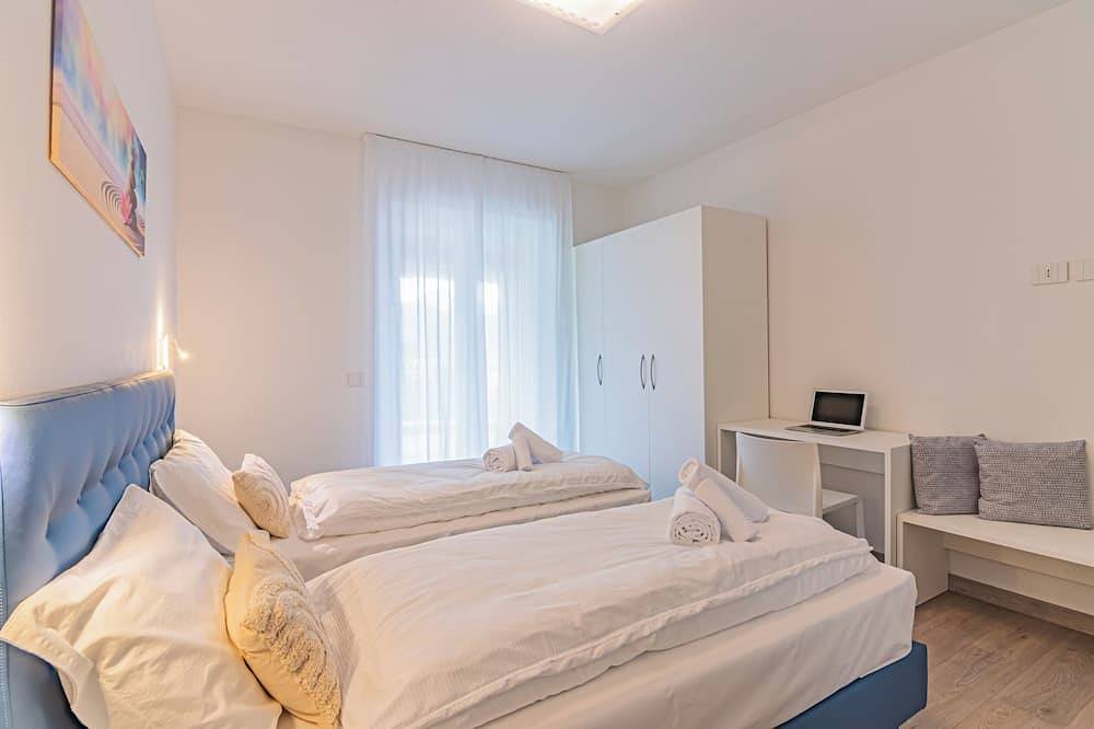 Villa Dei Venti-Tivan by Curti rentals in Calozzo, Pianello del Lario