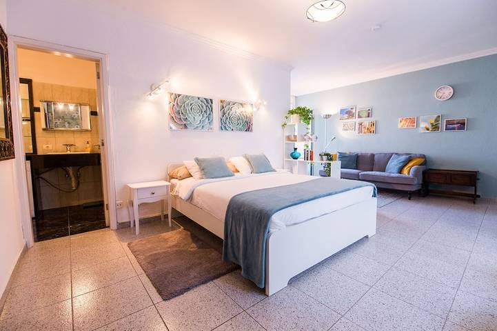 Appartement entier, Studio confortable avec balcon sur la Plaza del Charco. Wifi gratuit in Puerto de la Cruz, Tenerife du Nord