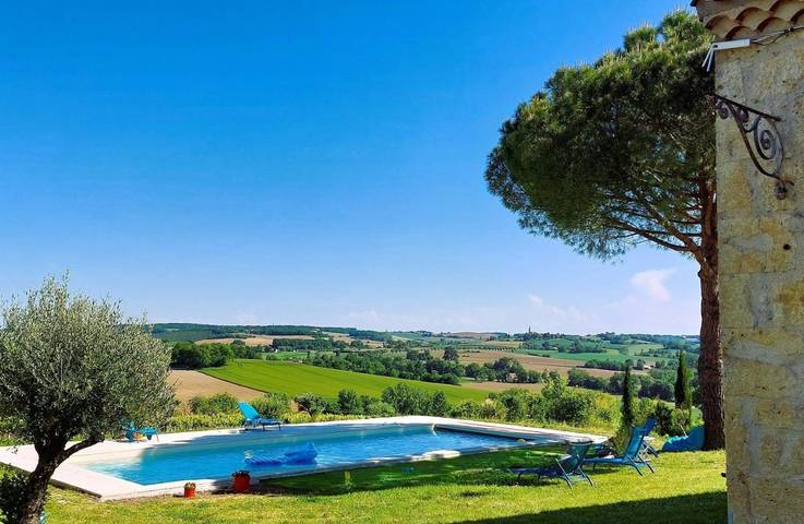 Villa pour 12 personnes, avec vue ainsi que piscine et jardin