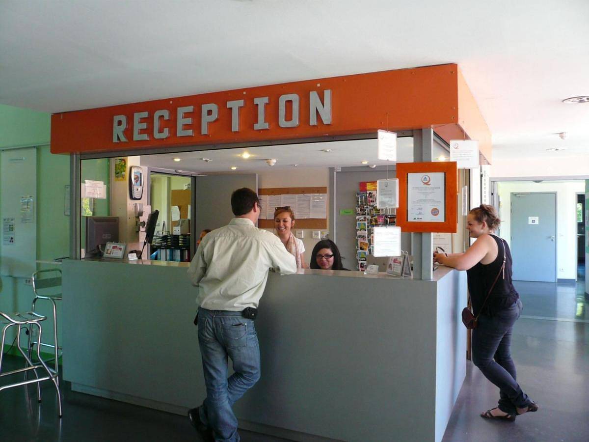 Auberge de Jeunesse Hi Grenoble in Échirolles, Isère