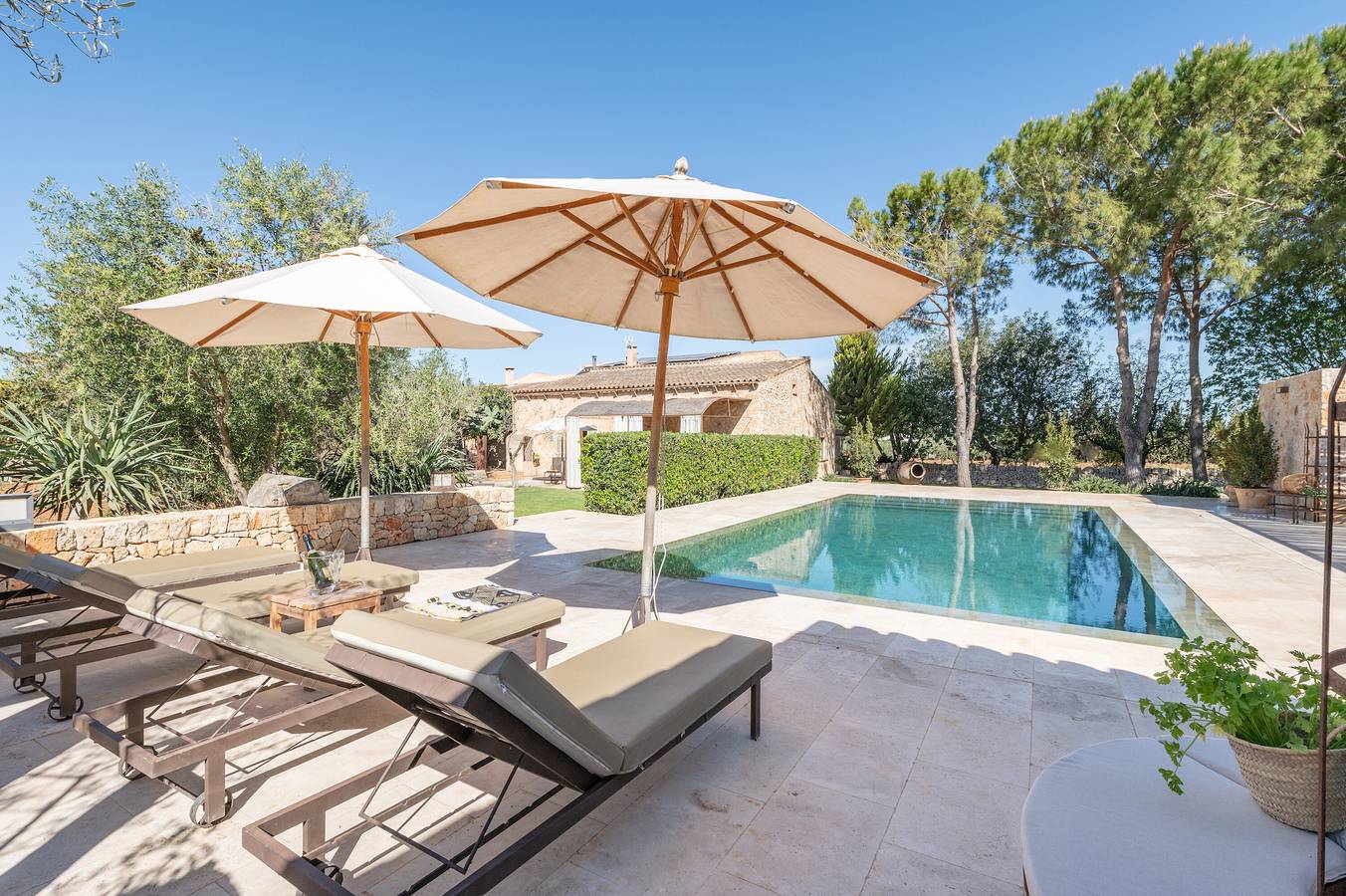 Villa 'Es Lledoner 2' mit Bergblick, Gemeinschaftspool und Wlan in Felanitx, Mallorca Süden