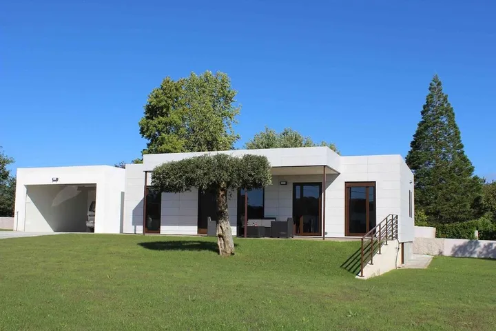 Casa de vacaciones para 6 personas, con terraza y jardín - 1