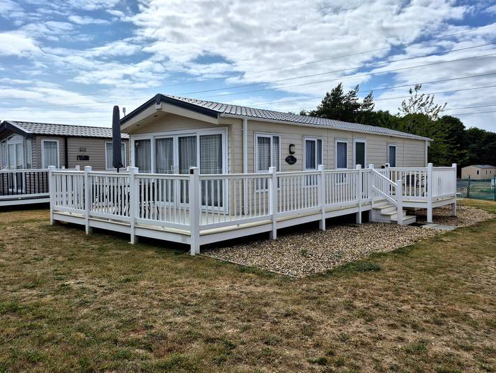 Caravan for 4 people, with sauna and pool, with pets in Norfolk