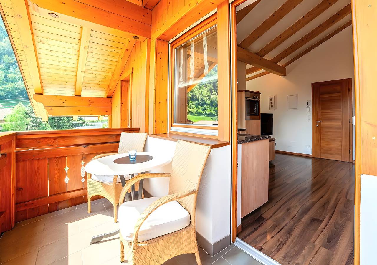 Entire apartment, Apartment “Tratter 3°” with Mountain View, Shared Garden and Wi-Fi in Algund, Ortler Alps