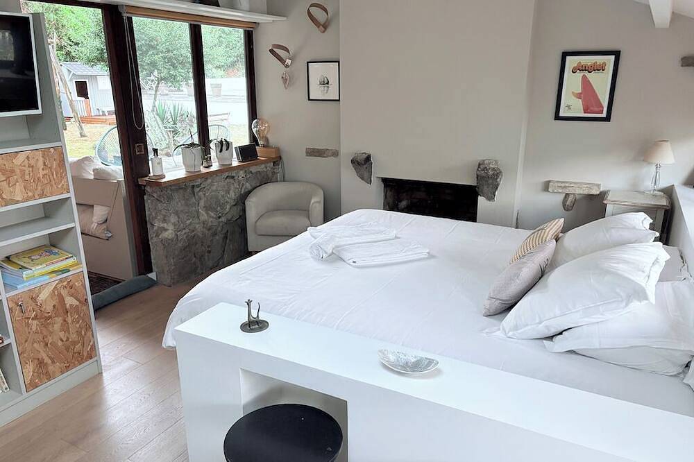 Promo Last Minute - Villa Premium Chiberta :  piscine, jeux, bordure plages. in Anglet, Région de Bayonne