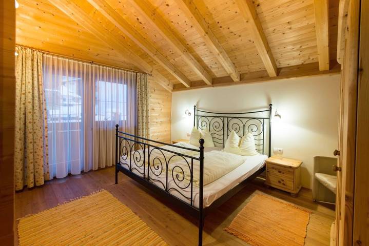 Ferienpark für 7 Personen, mit Ausblick und Sauna sowie Garten in Tirol - 4