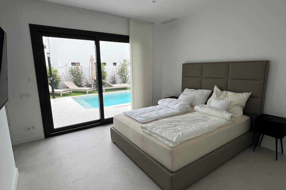 Chalet designer de luxe pour 8 personnes avec piscine chauffée in Cambrils, Costa Dorada