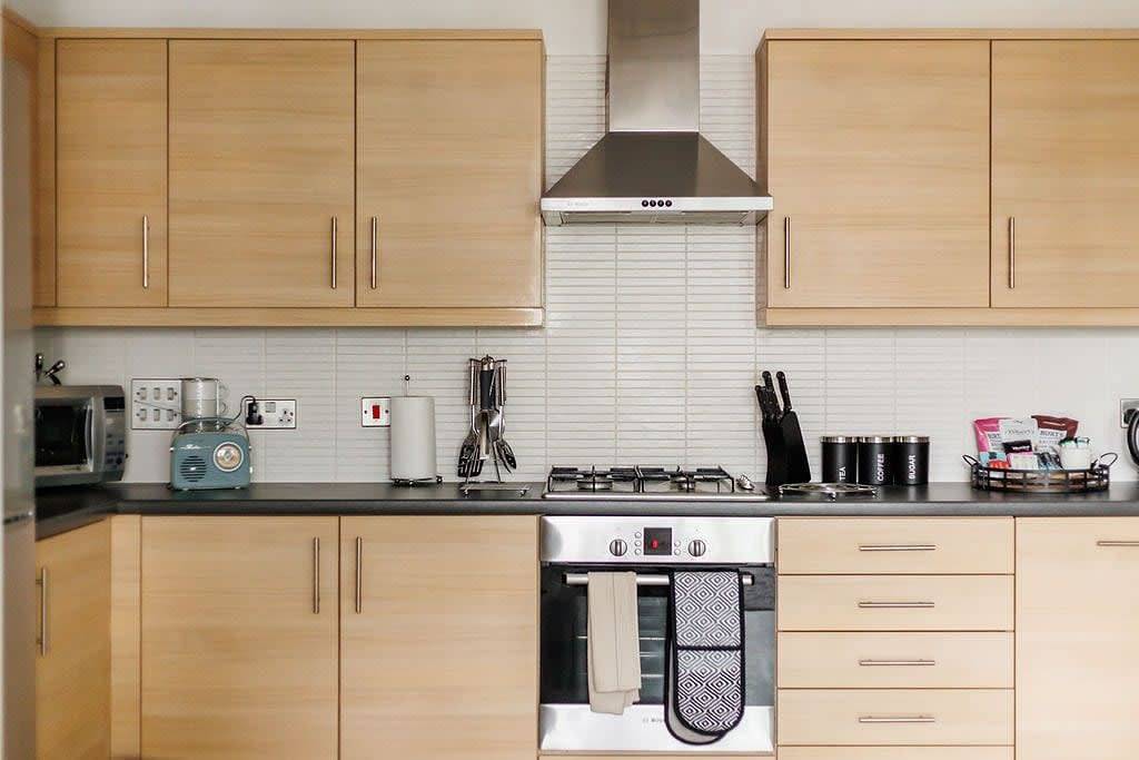 Ganze Wohnung, Harbourside Retreat- Balcony with Harbour Views in Poole, Poole Harbour