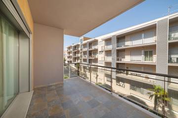 Holiday Rental for 6 People in São Martinho do Porto, Leiria District, Photo 2