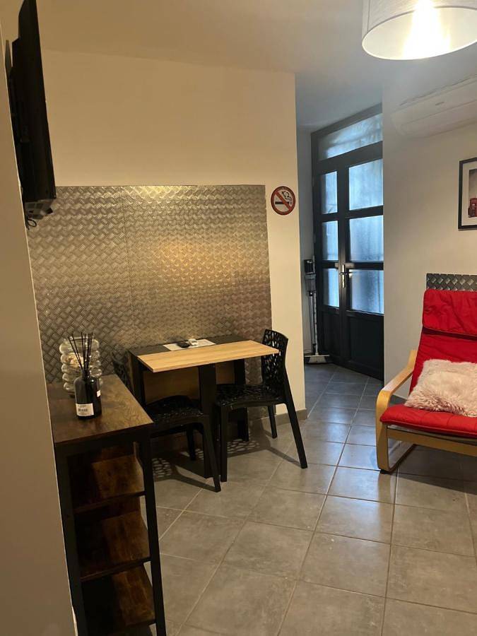 Appartement entier, Appartement 2 proche Tricastin, Pierrelatte in Pierrelatte, Région de nyons