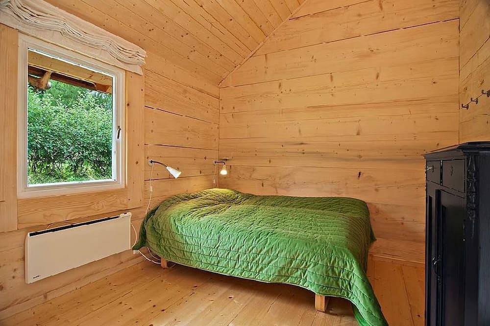 Schönes Blockhaus. Sauna und Nebengebäude . Naturnah. Haustierfreundlich. in Vallåsen, Halland
