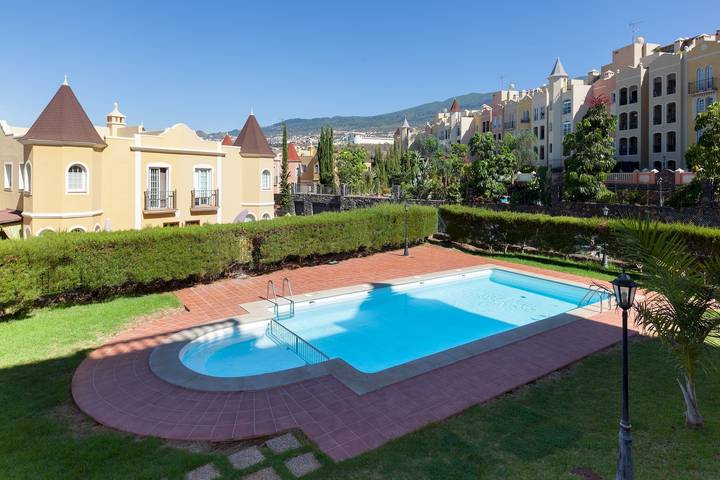 Appartement entier, Appartement de vacances pour 5 personnes avec terrasse in La Quinta, Santa Úrsula