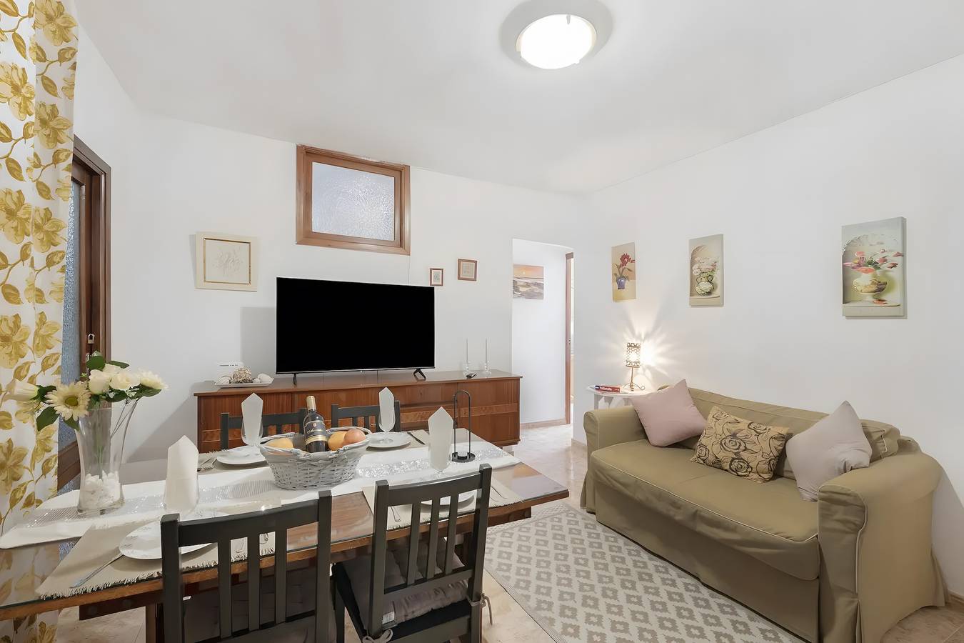 Entire apartment, City Home La Palma & Wifi – Central Room with Balcony and Views in El Planto, Santa Cruz de La Palma