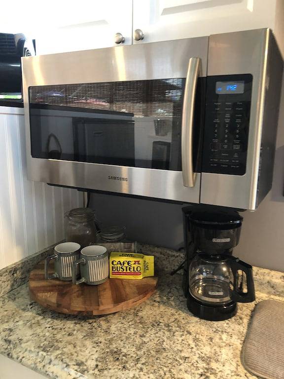 Brandneues, komfortables, sauberes Hausboot, toller Urlaub \"Baycation\" in Islamorada, Monroe County