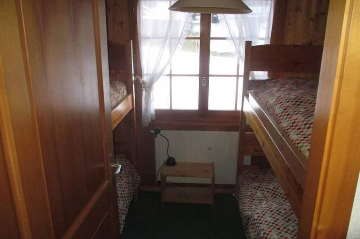 Gîte pour 4 personnes, avec terrasse et jardin dans Champoussin - 4
