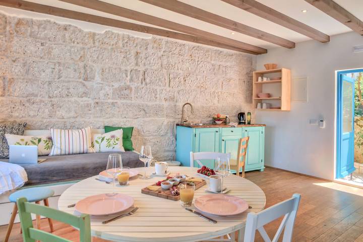 Ganzes Studio, Öko-Aparthotel The Dreamers' Club - Garden für 4 in Lumbarda, Korcula