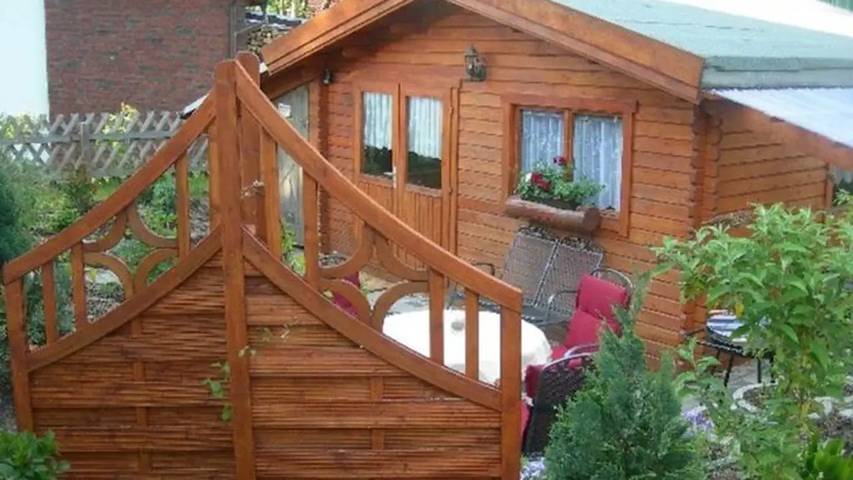Bungalow für 2 Personen, mit Terrasse und Garten sowie Pool in Zempin