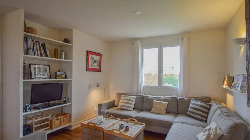 Location de vacances pour 6 personnes, avec piscine et jardin, animaux acceptés à Saint-Médard-d'Excideuil - 2