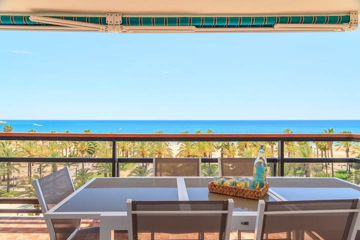 Gîte pour 10 personnes, avec piscine et terrasse à Salou - 4