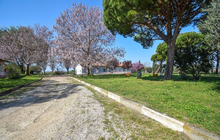 Appartement de vacances entier, Charmant appartement avec piscine et jardin près de Pescia Romana in Montalto di Castro, Province de Viterbo