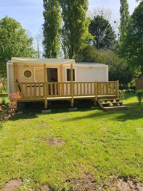 Mobil home pour 4 personnes, avec Terrasse et Piscine à Le Change