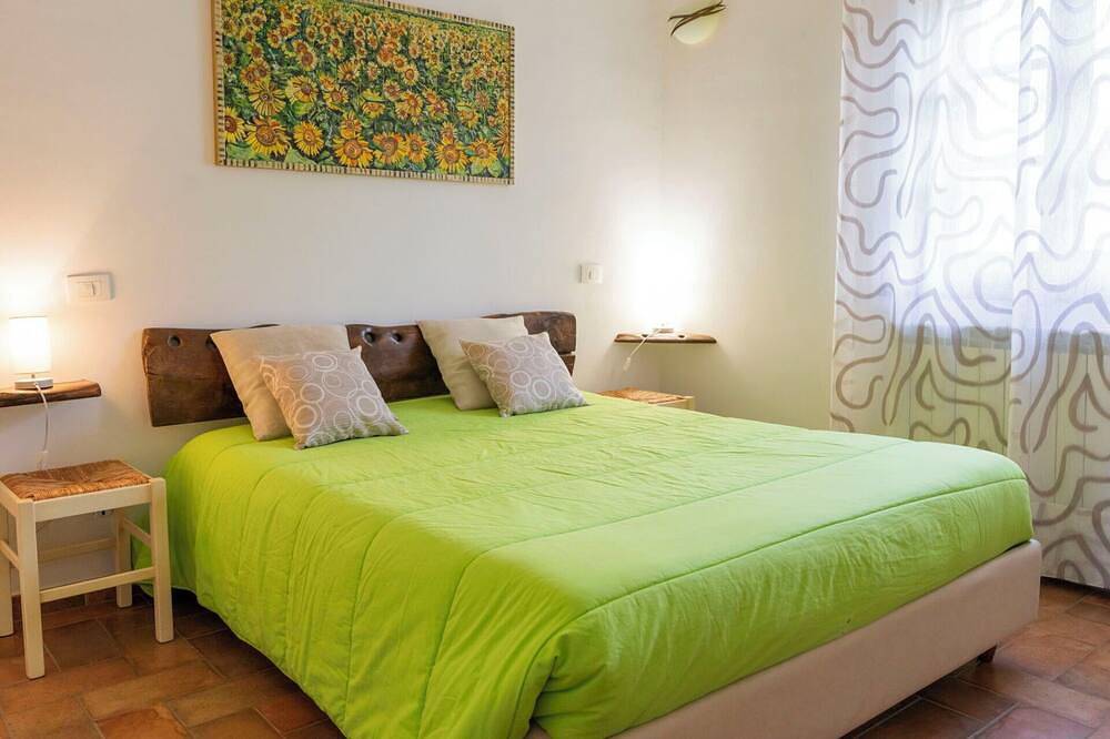 Appartamento intero, Incantevole appartamento per 4 ospiti con Wifi, A/C, piscina, Tv, patio e animali ammessi in Panicale, Lago Trasimeno