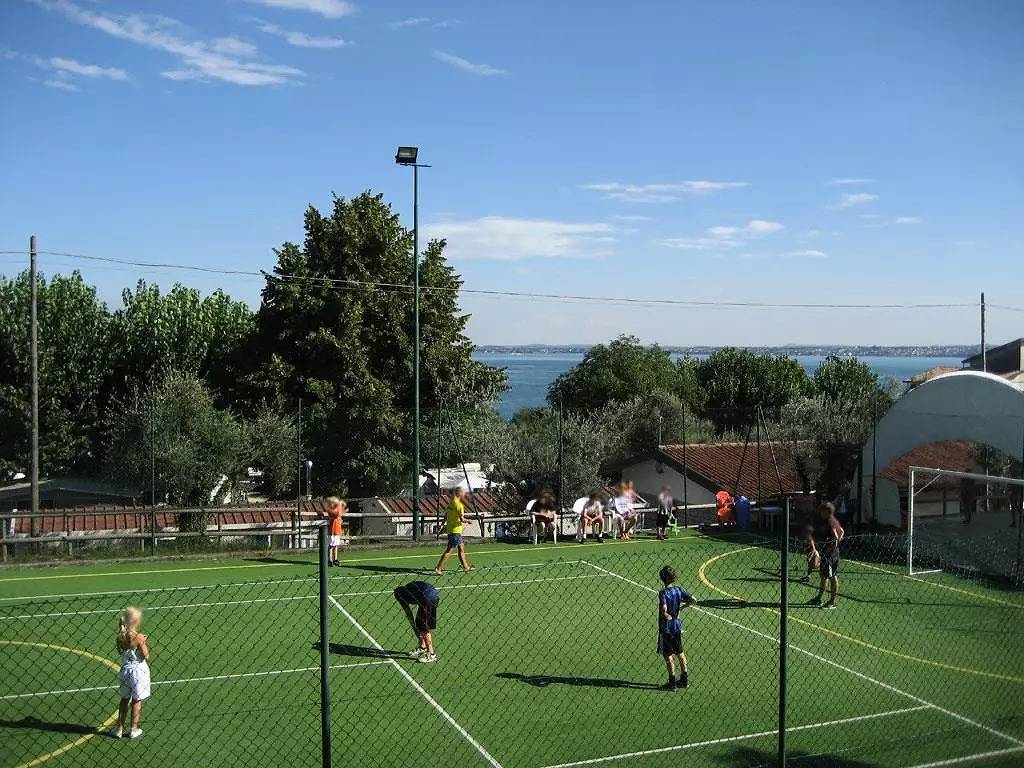 Bungalow Sunflower 4 persone in Spiaggia del Porto (Moniga del Garda), Moniga del Garda