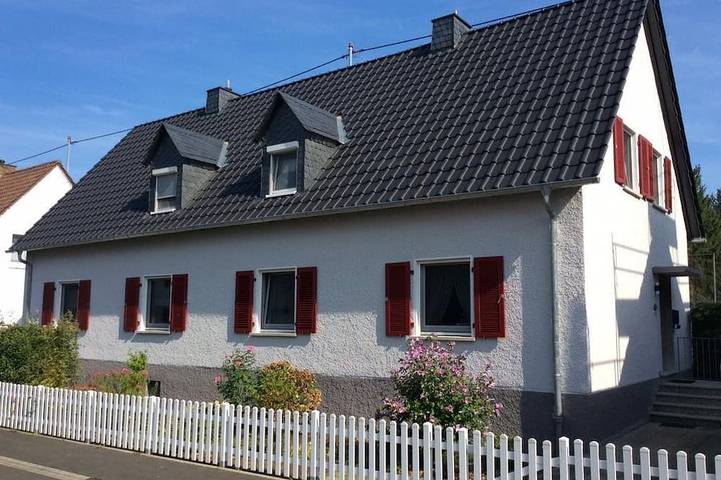 Ferienwohnung für 2 Personen, mit Terrasse und Garten in Kirn