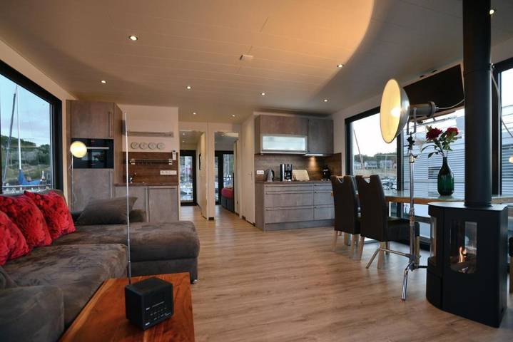 Ferienhaus für 4 Personen, mit Balkon und Ausblick sowie Seeblick in Mücheln (Geiseltal) - 2