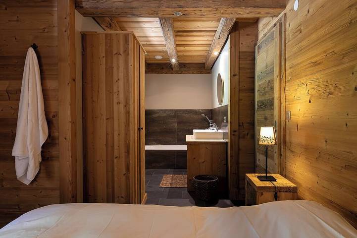 El encanto de una granja de más de 100 años combinada con materiales contemporáneos. in La Chapelle-d'Abondance, Les Portes du Soleil