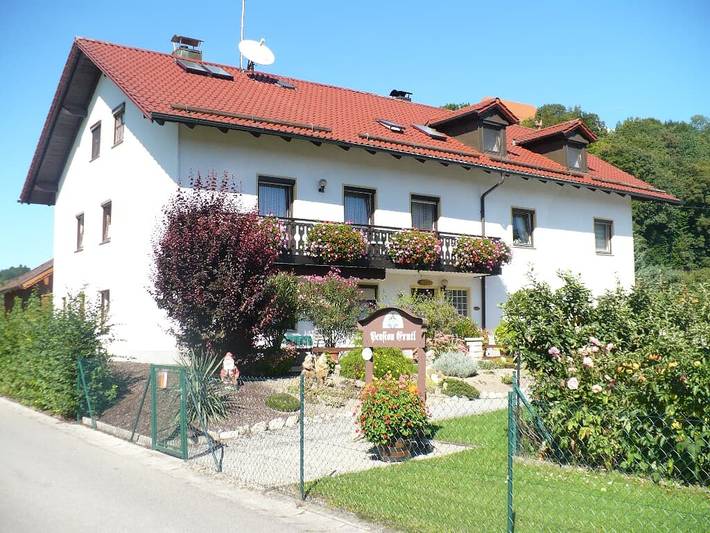 Ferienwohnung für 2 Personen, mit Balkon und Balkon/Terrasse sowie Garten