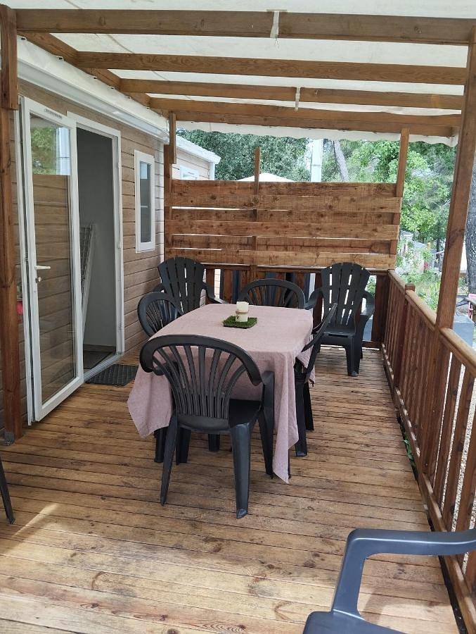 Camping para 6 personas, con piscina además de jacuzzi y jardín - 1