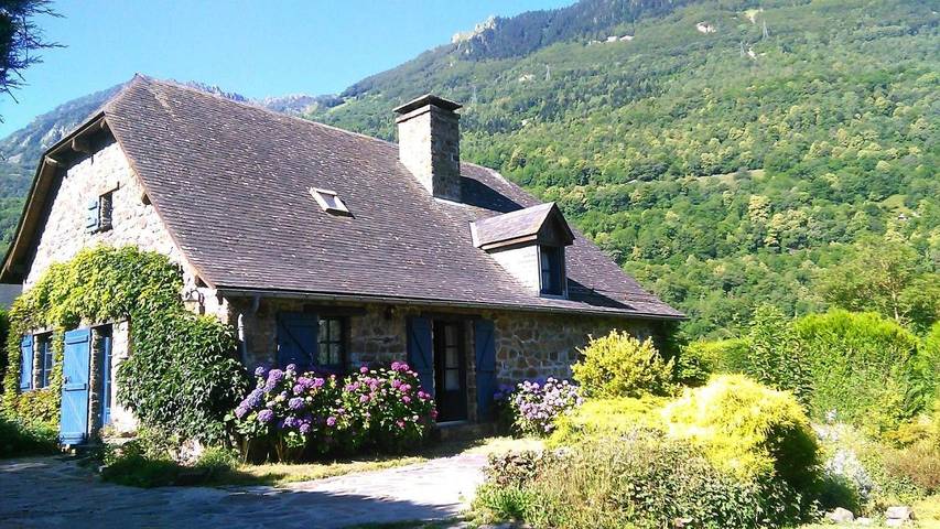 Apartamento para 9 personas, con Balcón y Terraza además de Jardín y Vistas en Luz-Saint-Sauveur