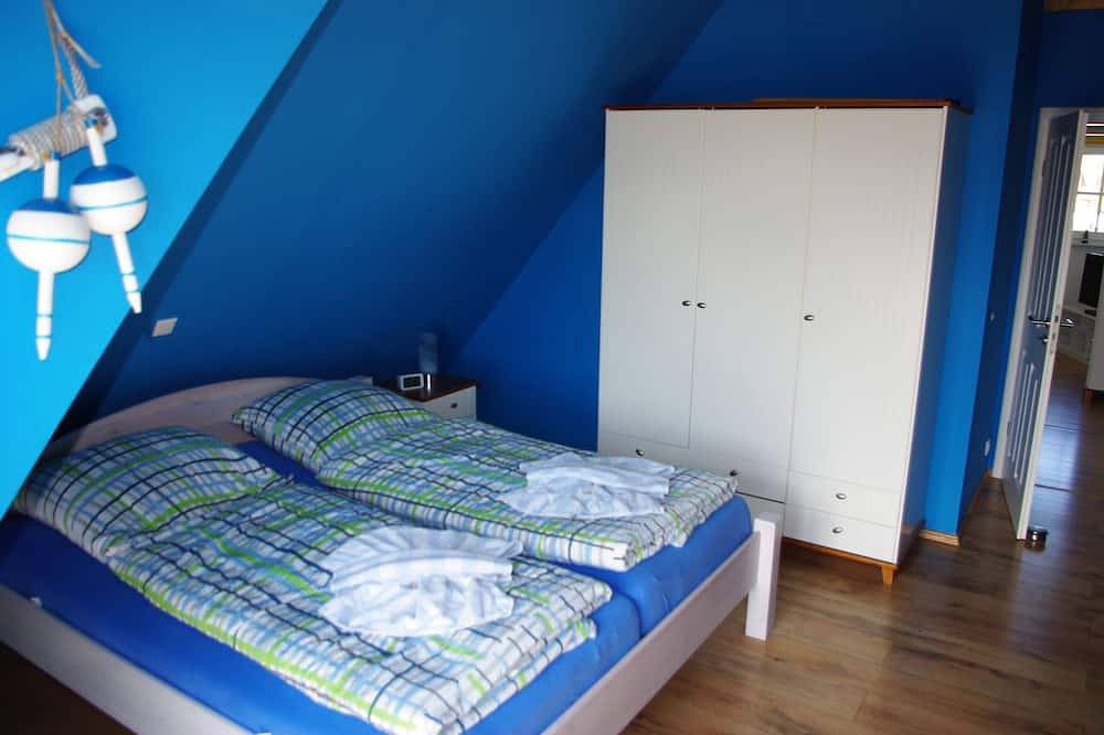 Familienfreundliches Haus unter Reet für 6 Personen + 1 Kind, Haustiere erlaubt in Zinnowitz, Usedomer Norden
