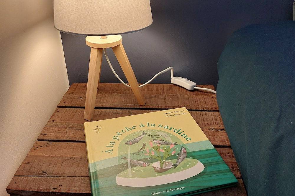 Small Single-storey House and its South-facing Garden in Concarneau, Quimper und Umgebung