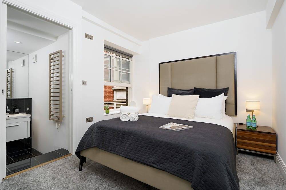 Entire apartment, Aircon/Luxury! 2Bed/2Bath in Covent Garden, London
