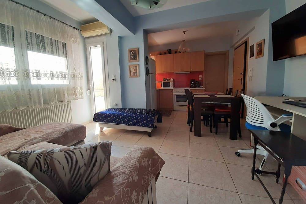 Geheel appartement, Apartment with Balcony-Parking in Kavala, Regio Kavala