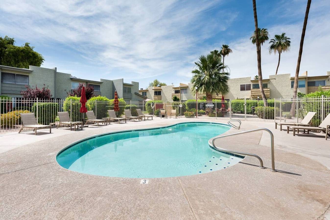 Entire apartment, Walk 2 Old Town - Pool View Fashion Square in Camelback Mountain, Scottsdale
