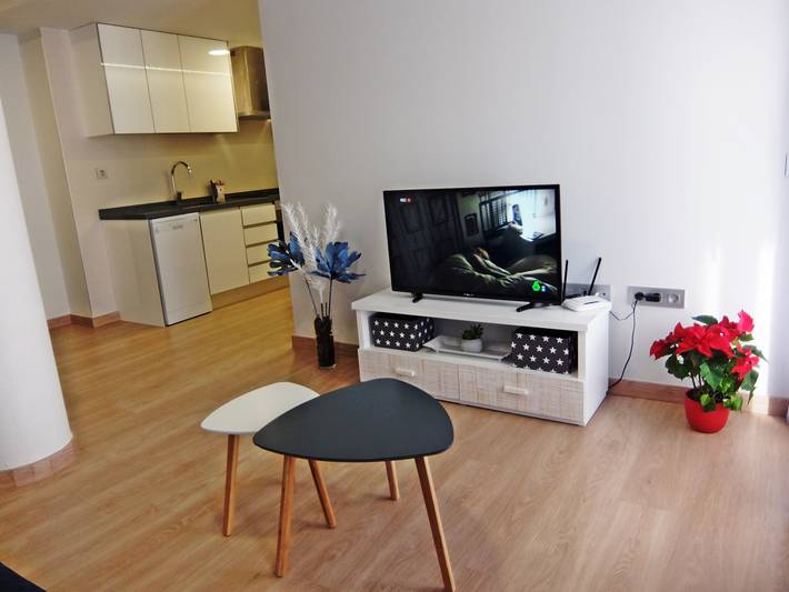 Ferienwohnung für 4 Personen, mit Balkon und Garten, kinderfreundlich in Oliva - 3