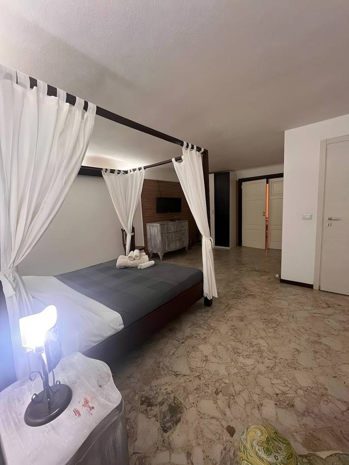 Bed and breakfast 'Al Castello' con Wi-Fi e aria condizionata in Bari, Provincia di Bari