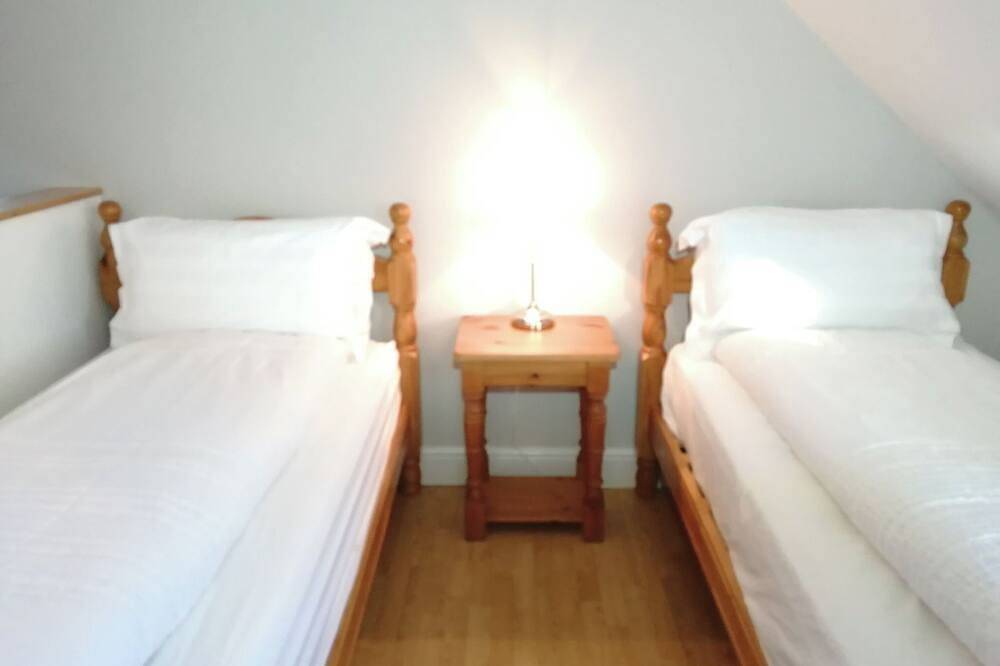 Cosy, Contemporary Irish Cottage | Superking Bed in Donegal, County Donegal