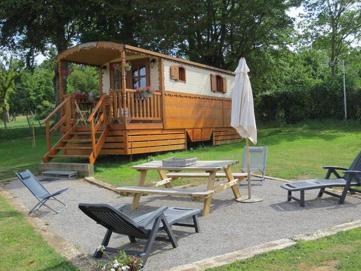 Maison de campagne pour 4 personnes, avec Jardin et Vue à Bourthes