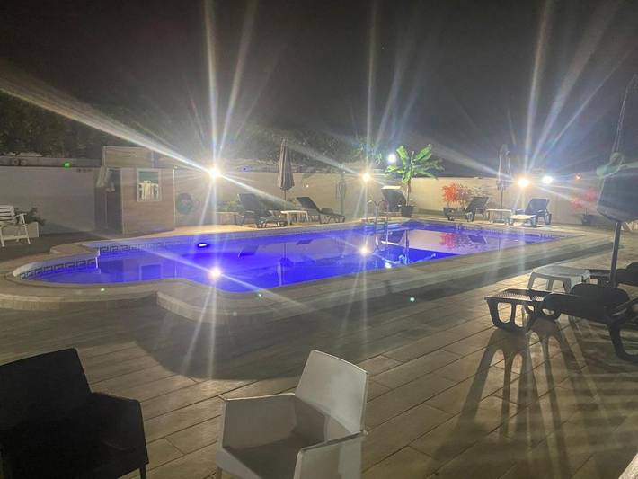 Villa pour 12 personnes, avec jardin et piscine ainsi que vue et balcon à Torrevieja
