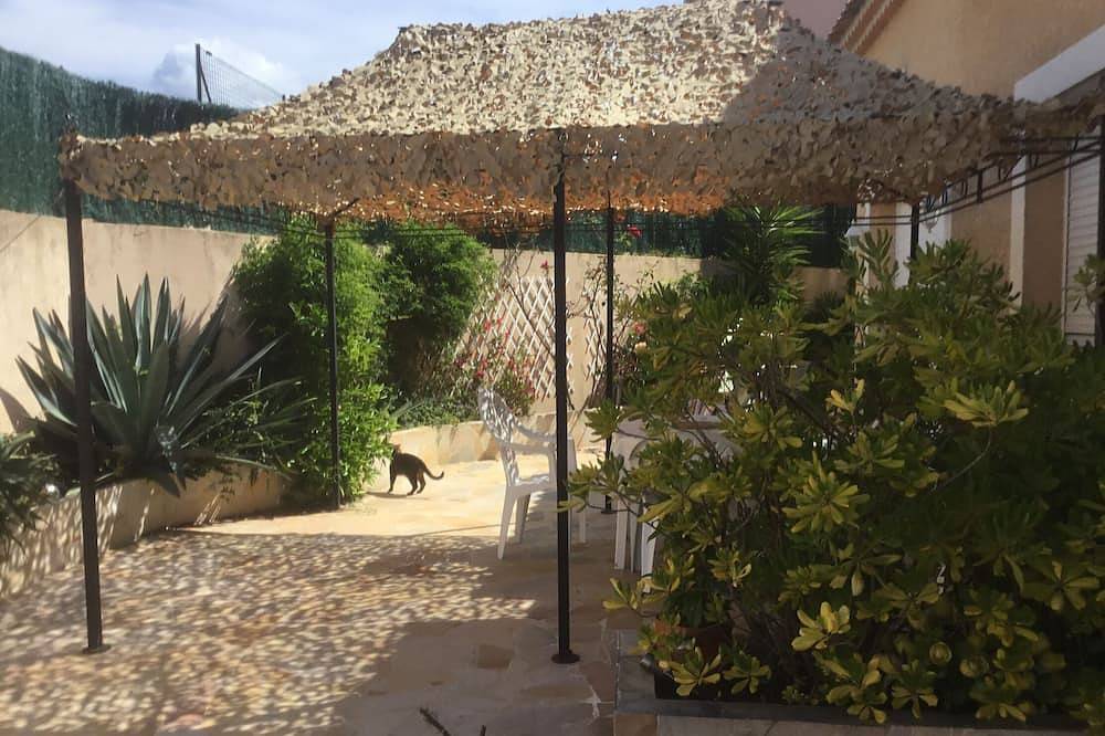 Porticcio: coquet Rez de jardin indépendant villa récente petit déjeuner offert in Porticcio, Grosseto-Prugna