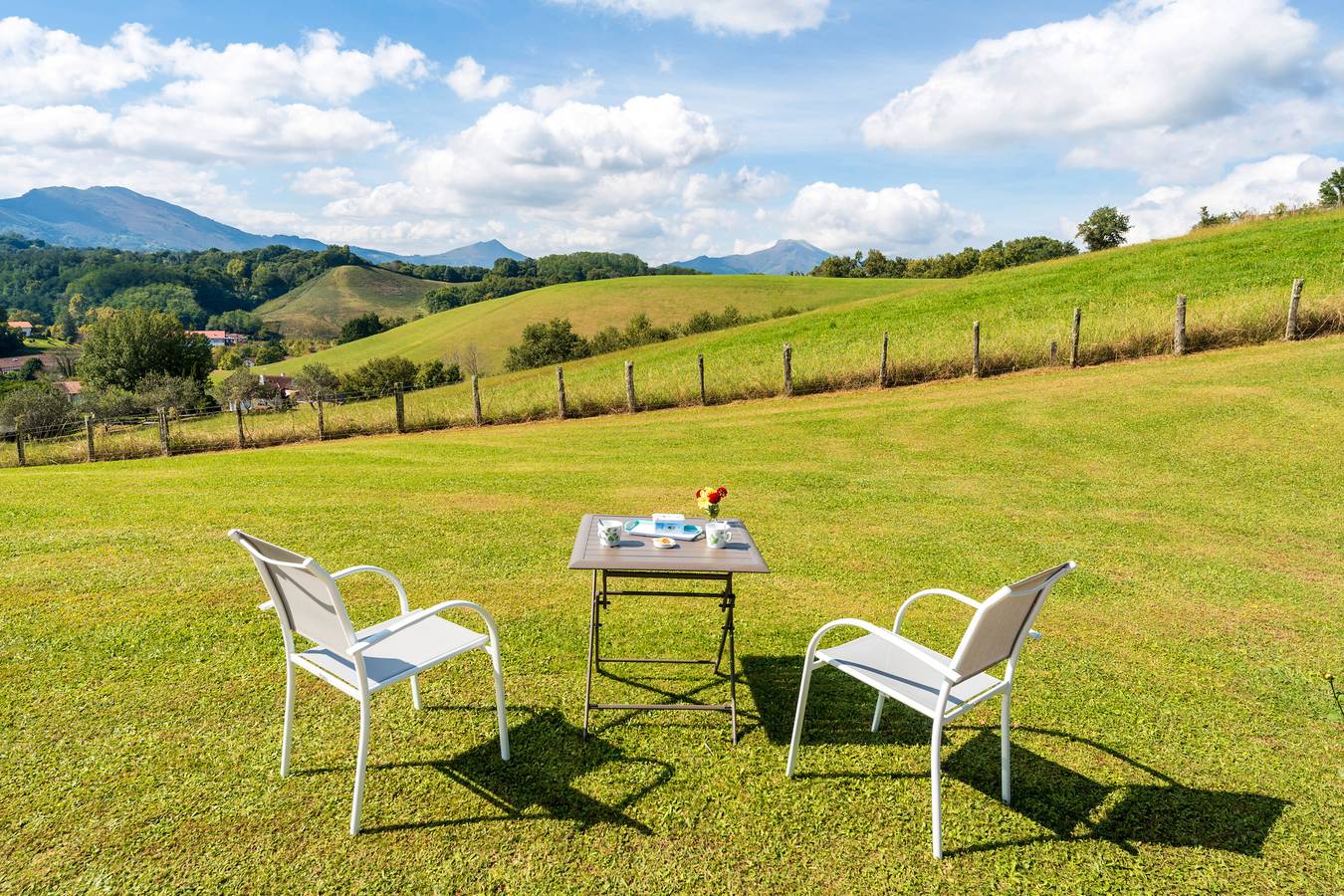 Goitik Ikusita Guest Room with Breakfast Included and Mountain View in Ainhoa, Bayonne region