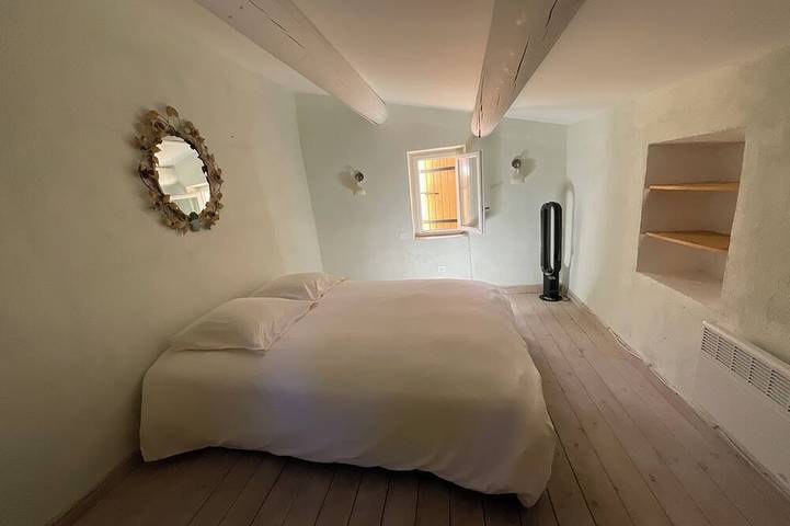 Location de vacances pour 9 personnes, avec jardin ainsi que jacuzzi et terrasse, animaux acceptés à Puyméras - 2