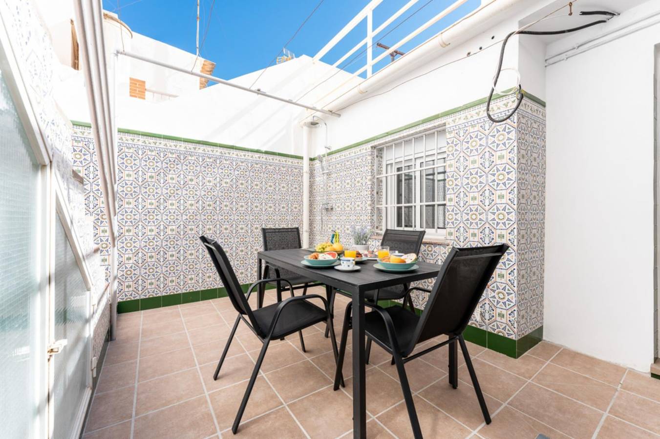 Ganze Wohnung, Ferienwohnung für 5 Personen mit Balkon/Terrasse in Fuengirola, Costa del Sol